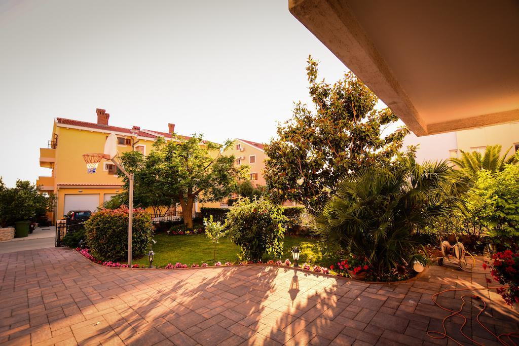 Apartments Villa Nataly Zadar Exteriör bild