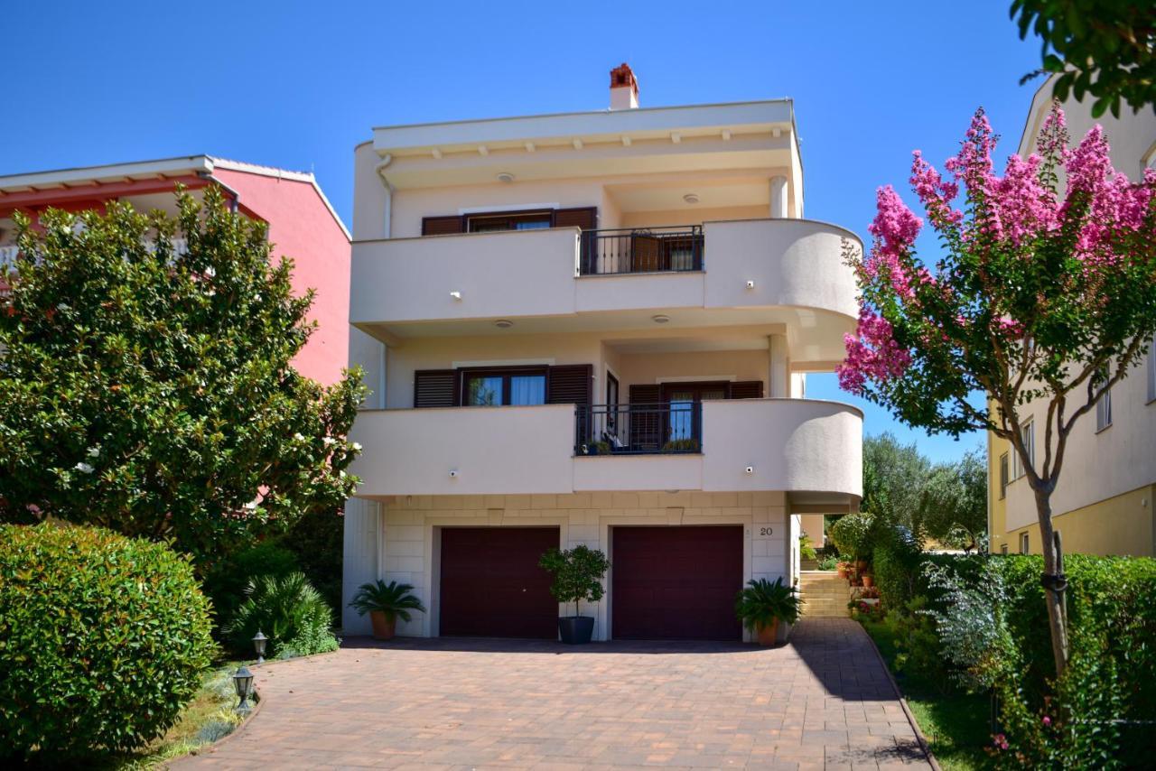 Apartments Villa Nataly Zadar Exteriör bild