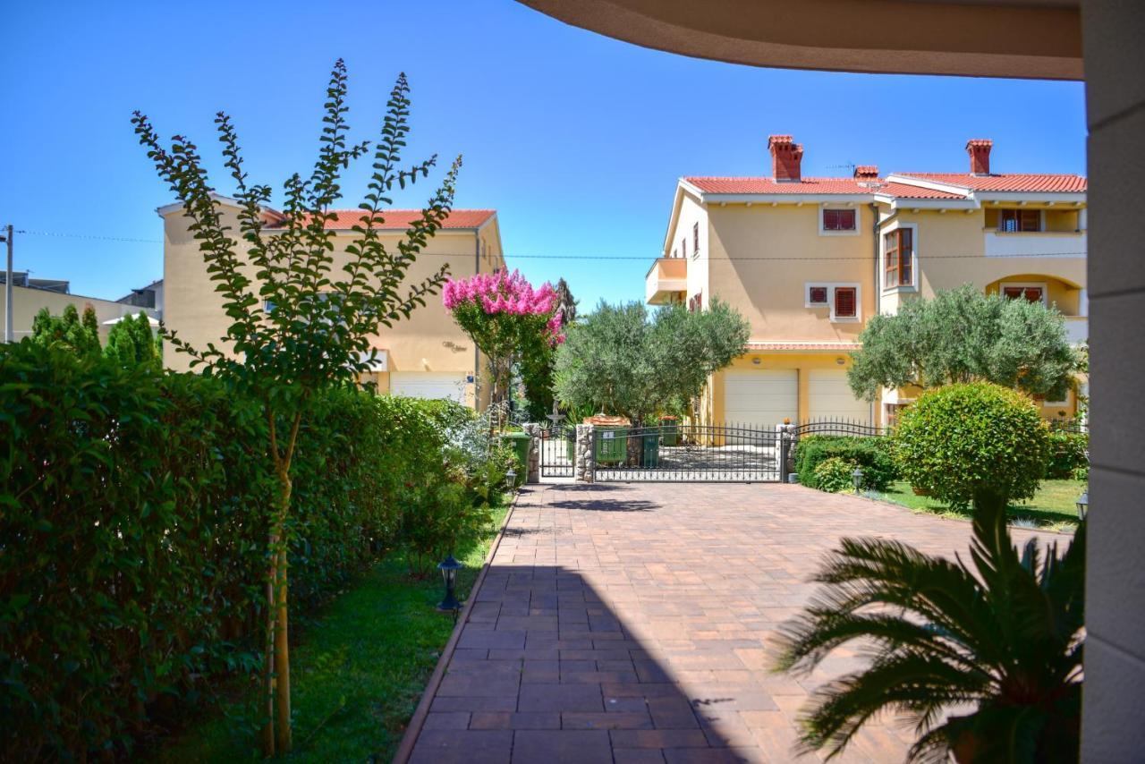 Apartments Villa Nataly Zadar Exteriör bild